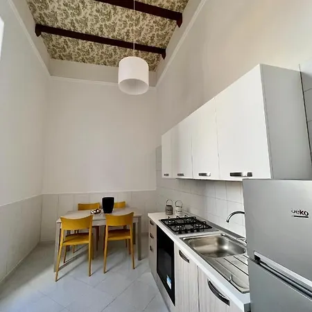 Alojamento de Acomodação e Pequeno-almoço Casa Caracciolo Nápoles