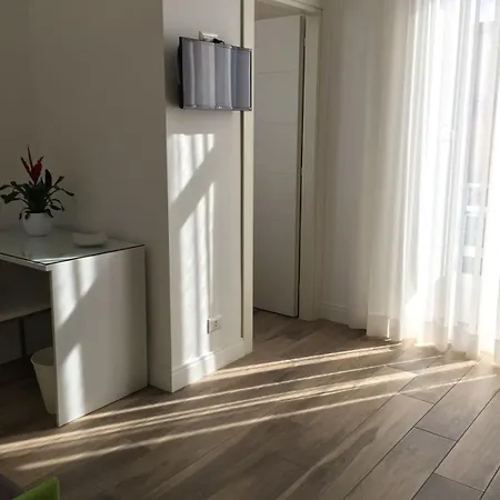 Casa Caracciolo Alojamento de Acomodação e Pequeno-almoço Nápoles